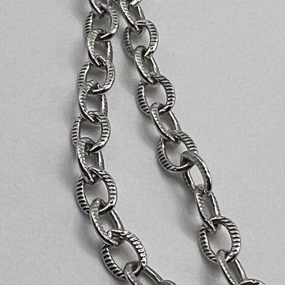 Vintage Sarah Coventry Jewelry. Long silver tone stamped chain. 30” adjustable - Picture 8 of 9